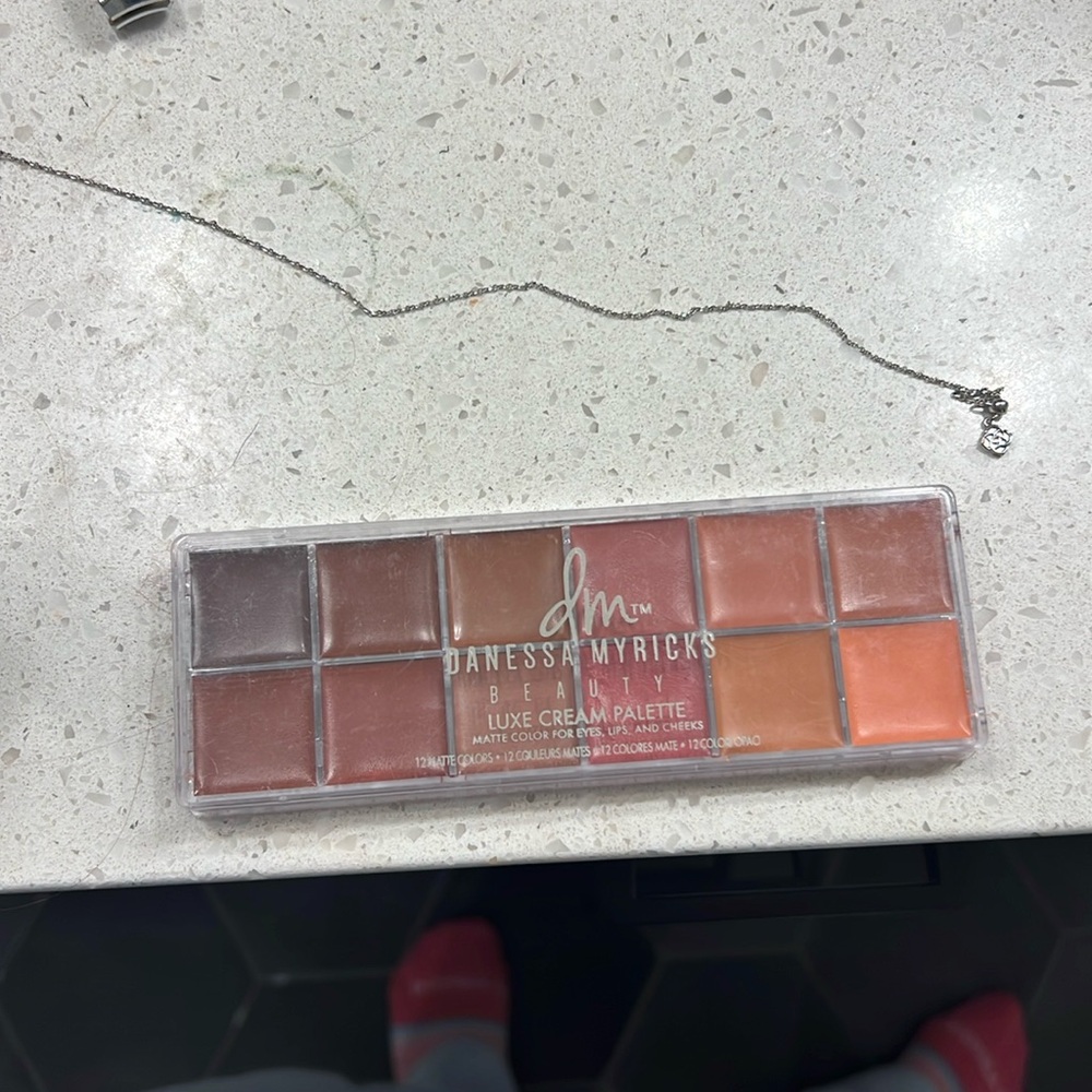 Danessa Myrics Lip, Cheeks Luxe Cream Palette